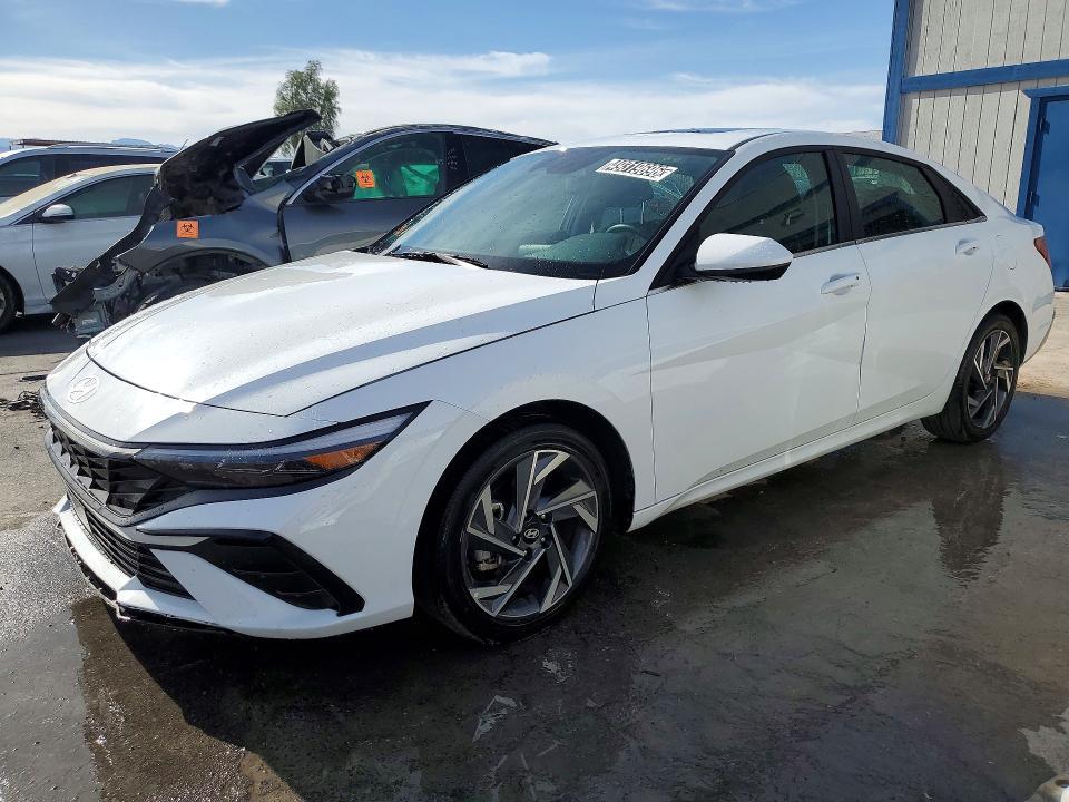 2025 Hyundai Elantra sel