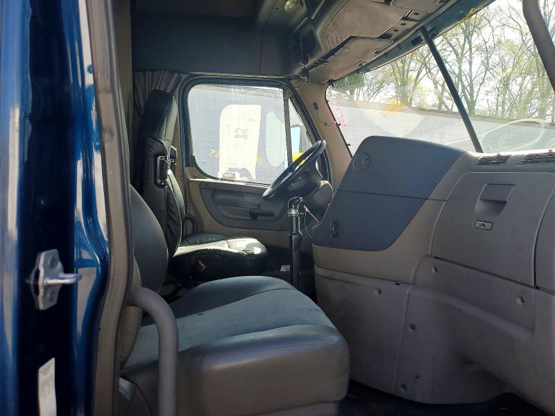 2015 Freigliner Cascadia 125