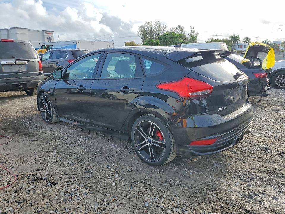 2016 Ford Focus st