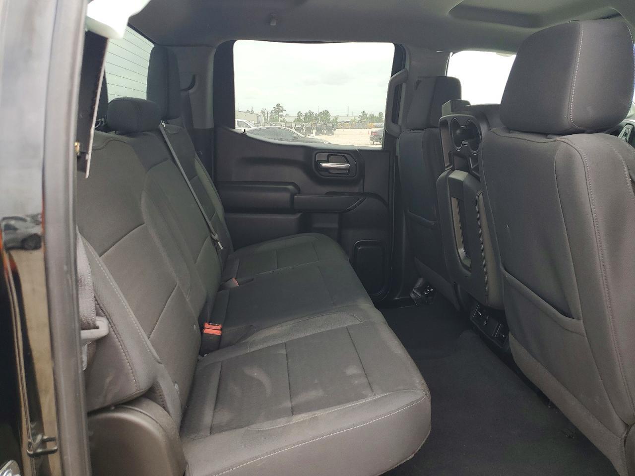 2025 Chevrolet Silverado C1500 Custom