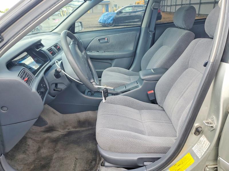 2000 Toyota Camry le V6