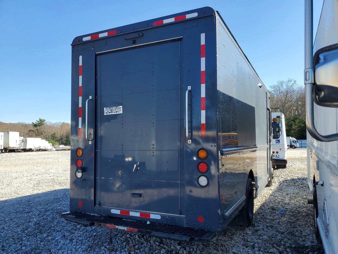 2021 Freigliner 2021 Freightliner MT45 Chassis Delivery Truck
