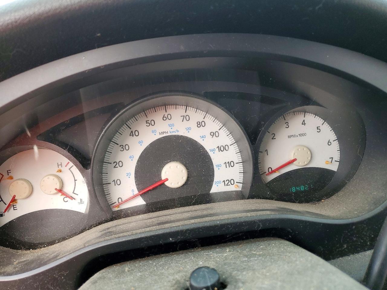 2007 Mitsubishi Raider LS