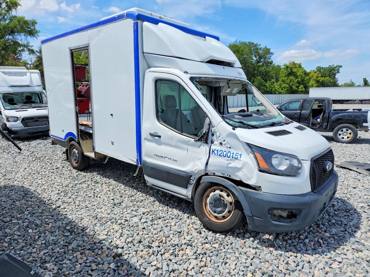 2020 Ford Transit Delivery Truck