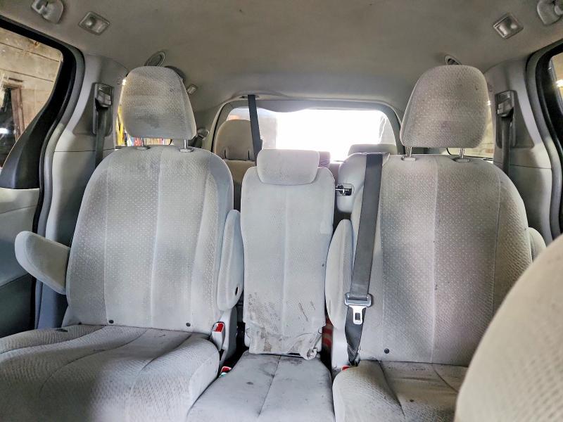 2014 Toyota Sienna le