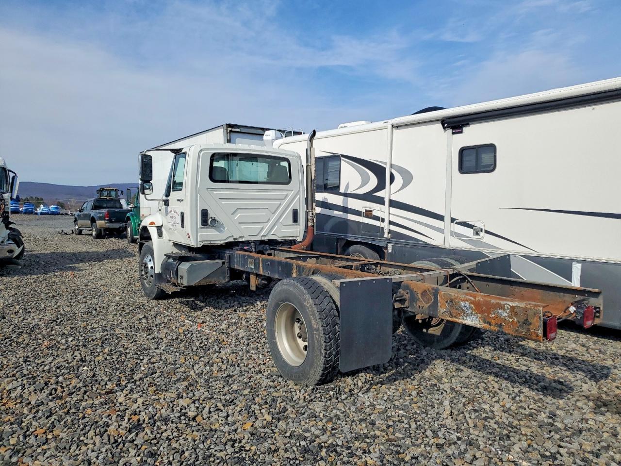 2010 International 4400 Truck Cab AND Chassis