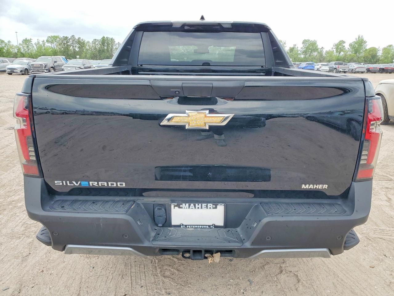 2026 Chevrolet Silverado LT