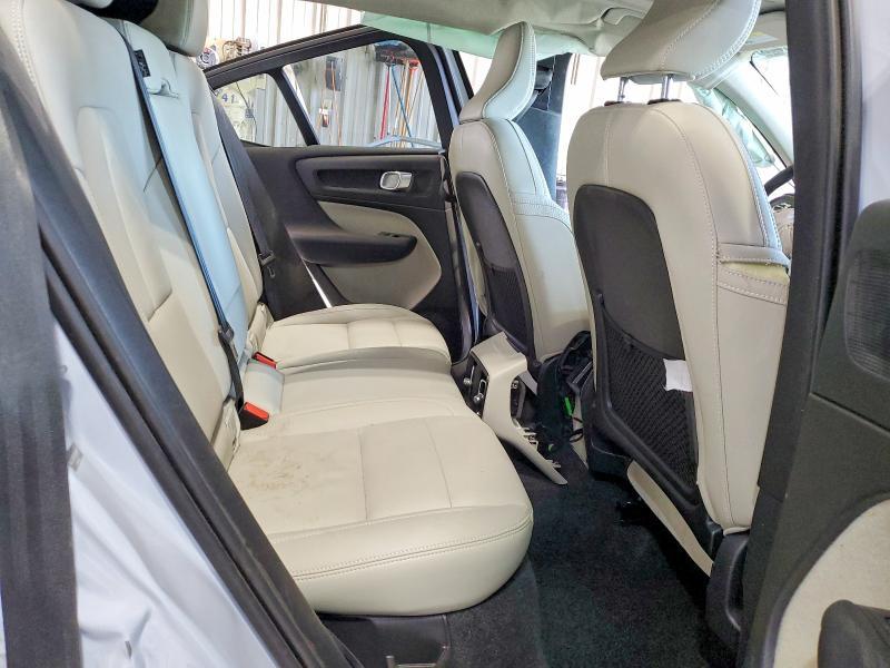 2025 Volvo Xc40 Plus