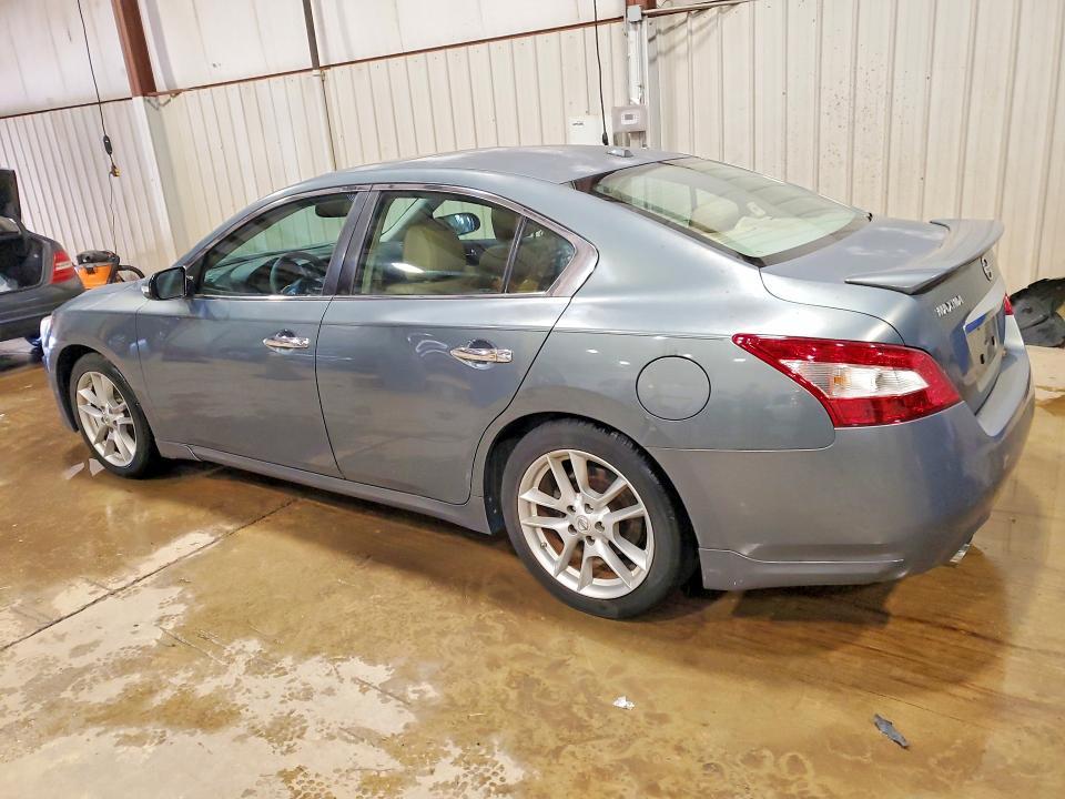2010 Nissan Maxima 3.5 s