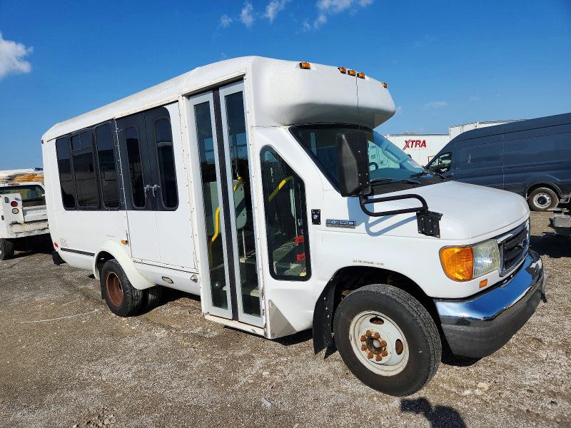 2007 Ford Econoline E350 Super Duty Cutaway Van