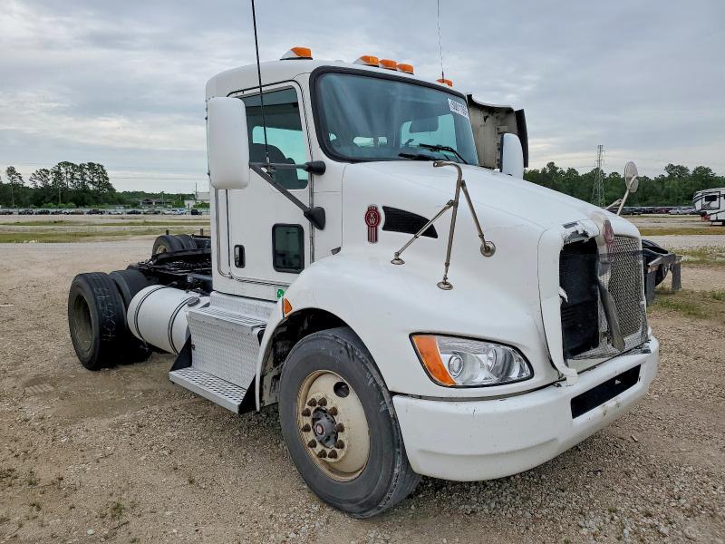 2015 Kenworth T370 Semi Truck