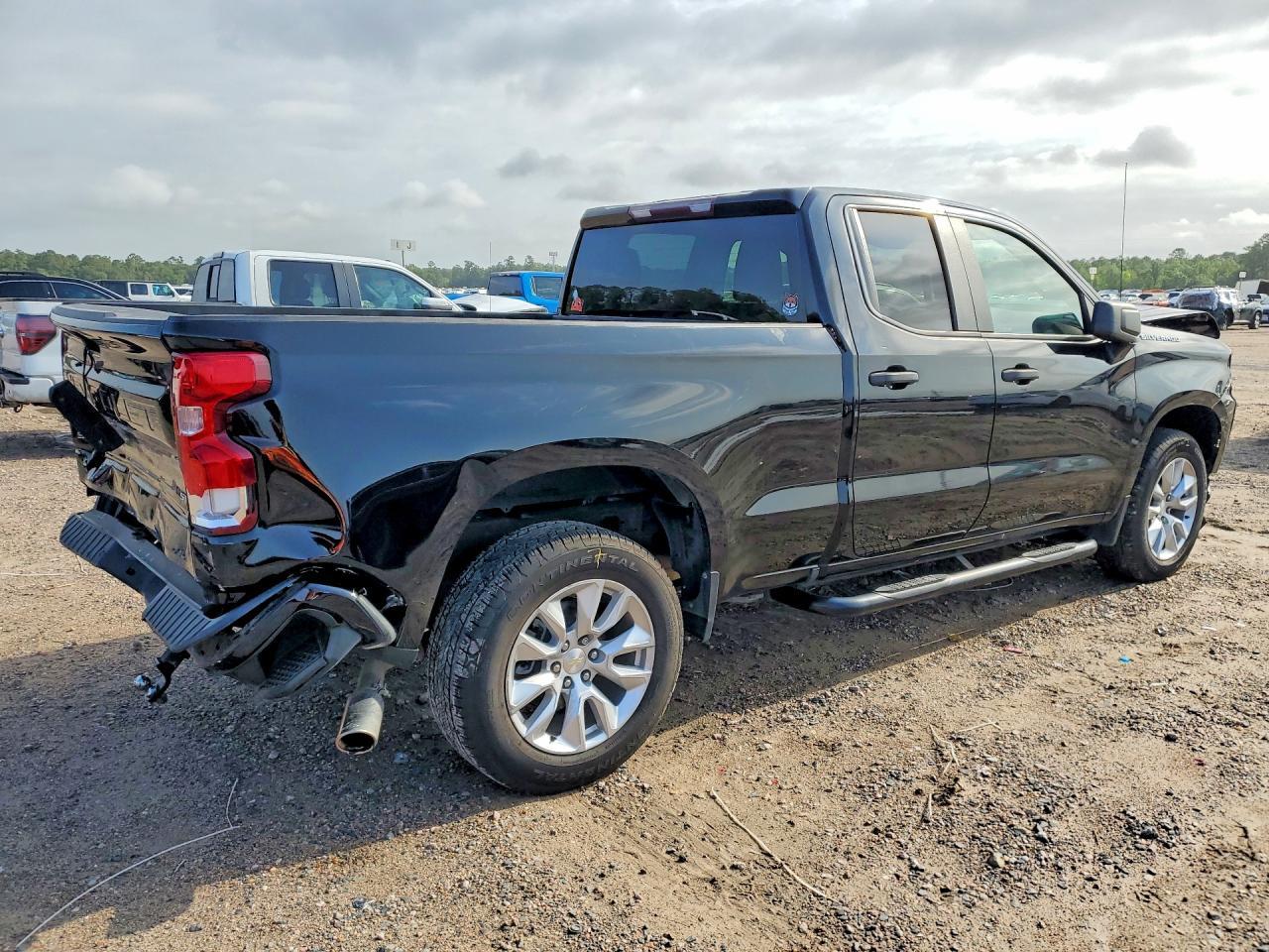 2020 Chevrolet Silverado C1500 Custom