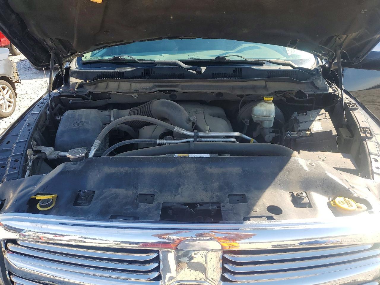 2015 Dodge RAM 1500 SLT