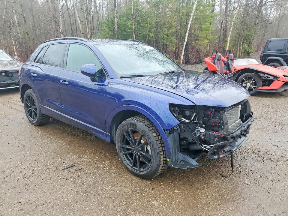 2022 Audi Q3 Premium 40