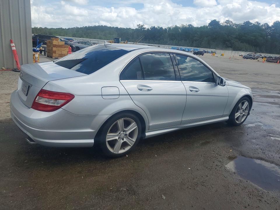 2010 Mercedes-Benz C300