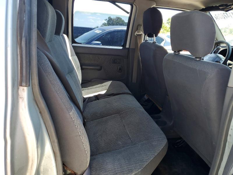 2000 Nissan Frontier XE
