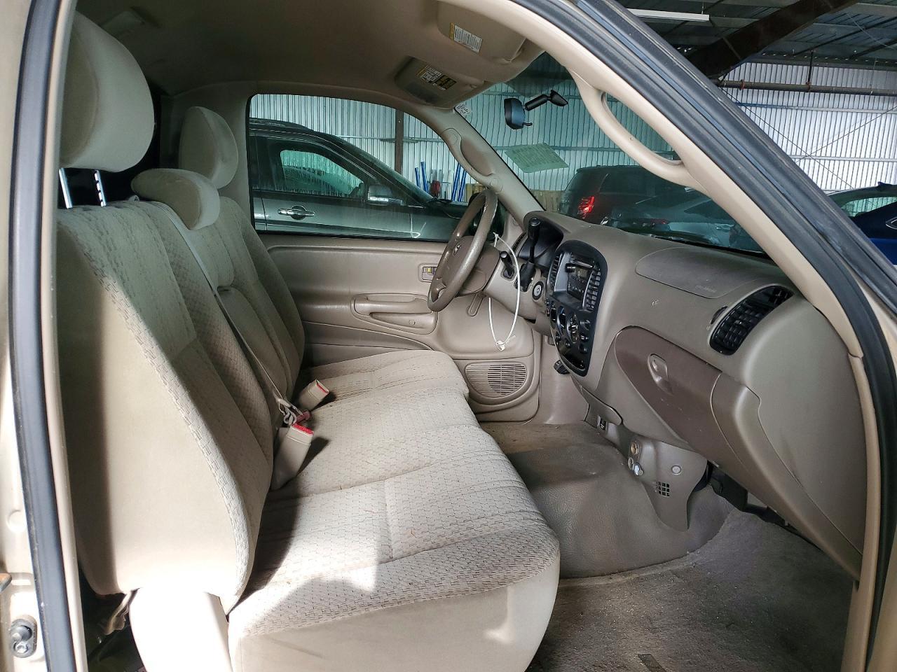 2005 Toyota Tundra Base