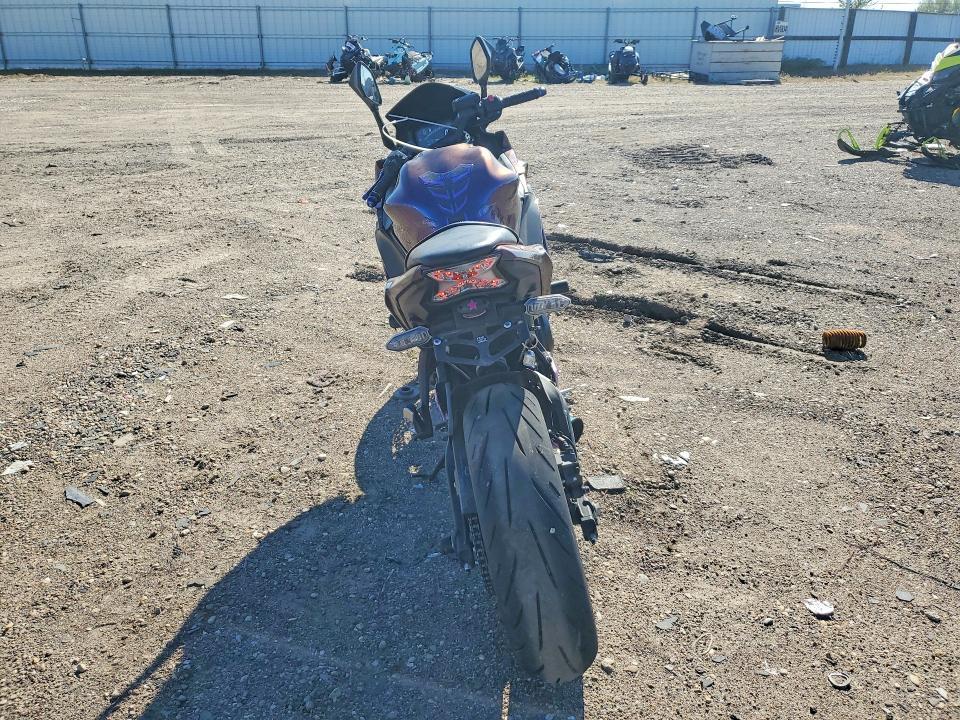 2023 Kawasaki EX650 R