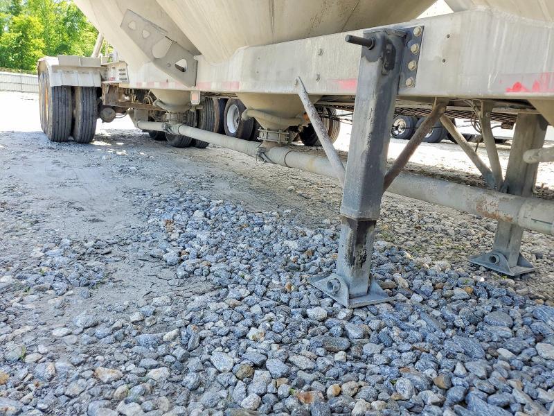 2015 Trail King SWP Pneumatic DRY Bulk Trailer