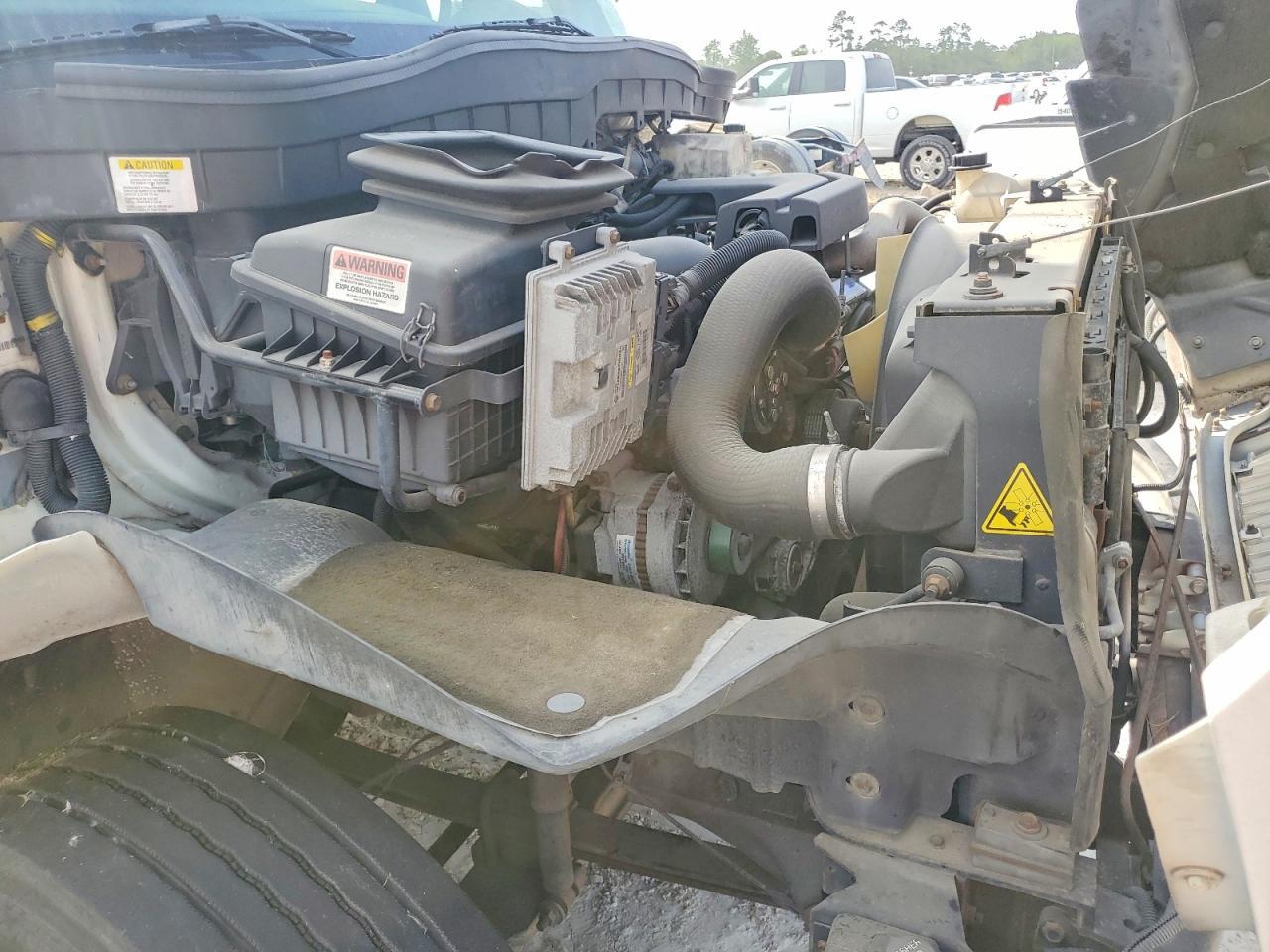 2011 International 4300 BOX Truck