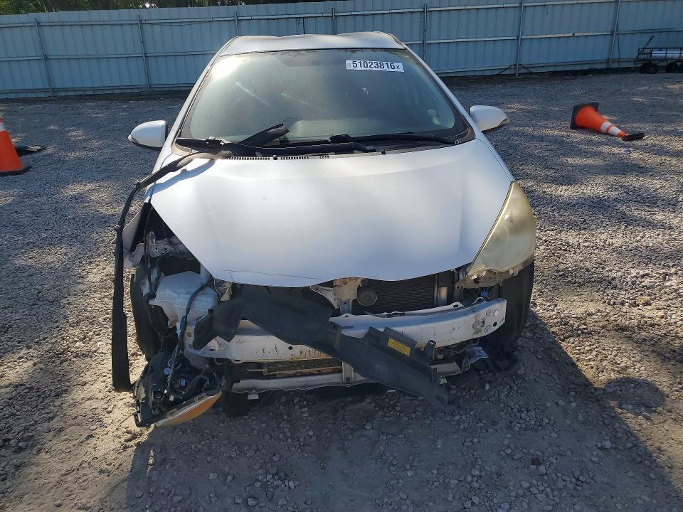 2013 Toyota Prius c Three