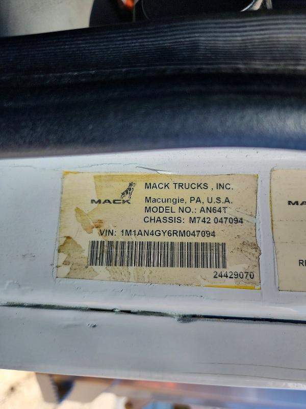 2024 Mack Anthem Dump Truck