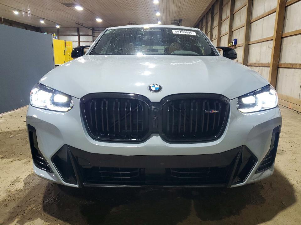 2025 BMW X4 M40i