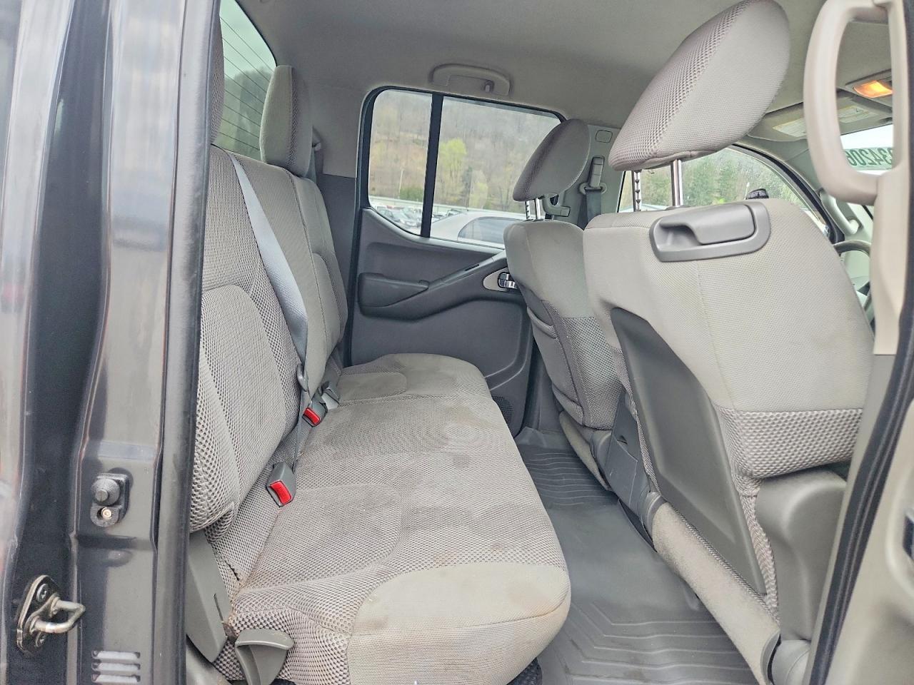 2012 Nissan Frontier S