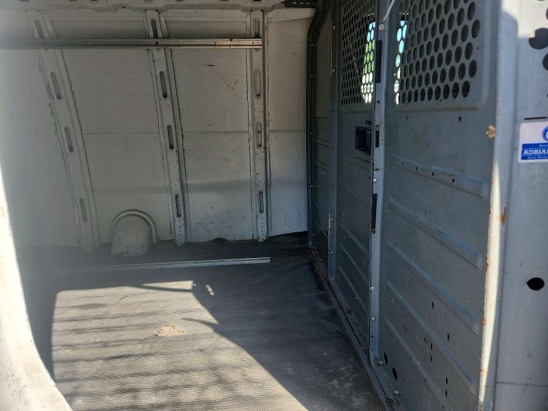 2011 Chev Express G2500