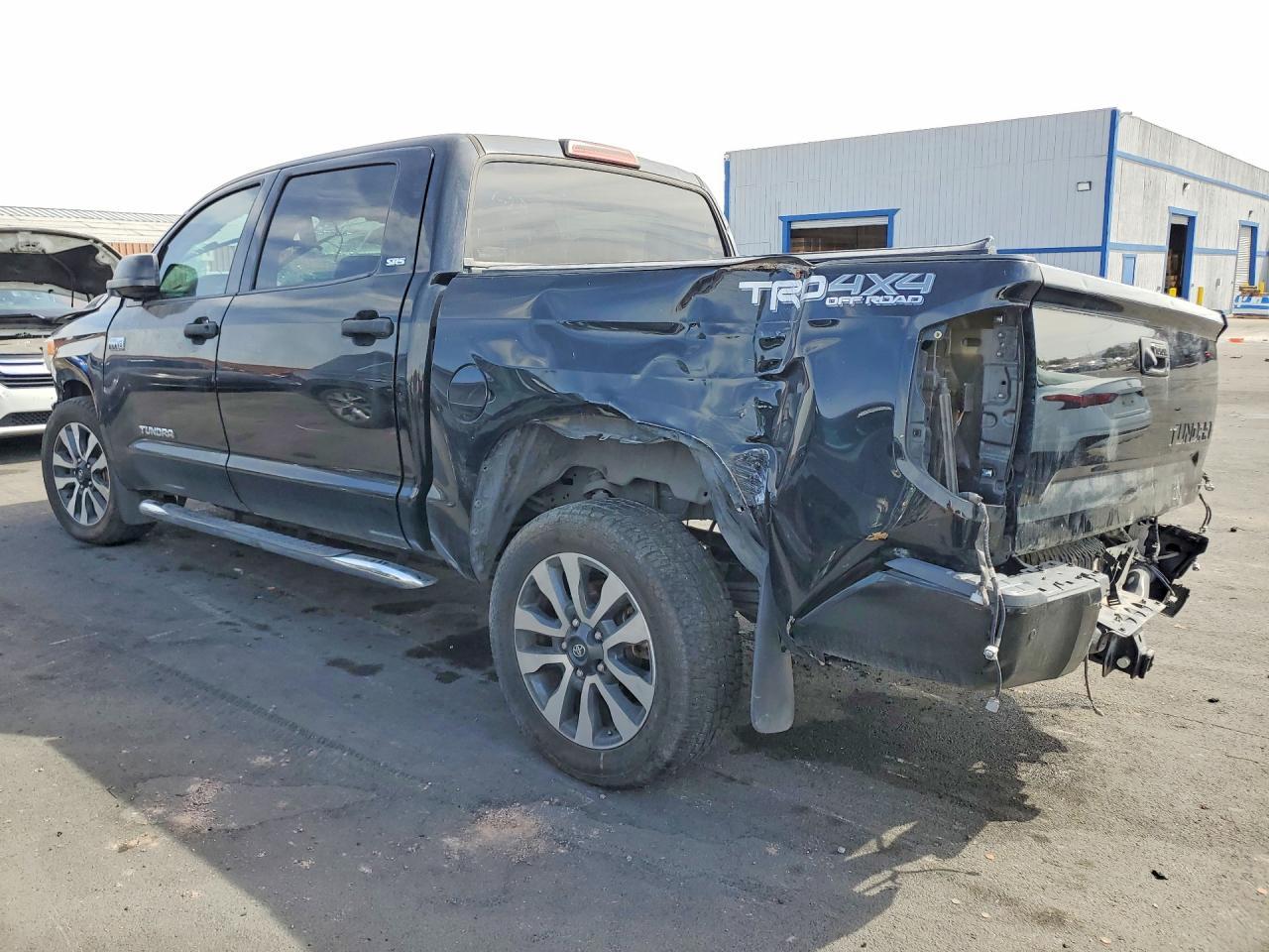 2017 Toyota Tundra SR5