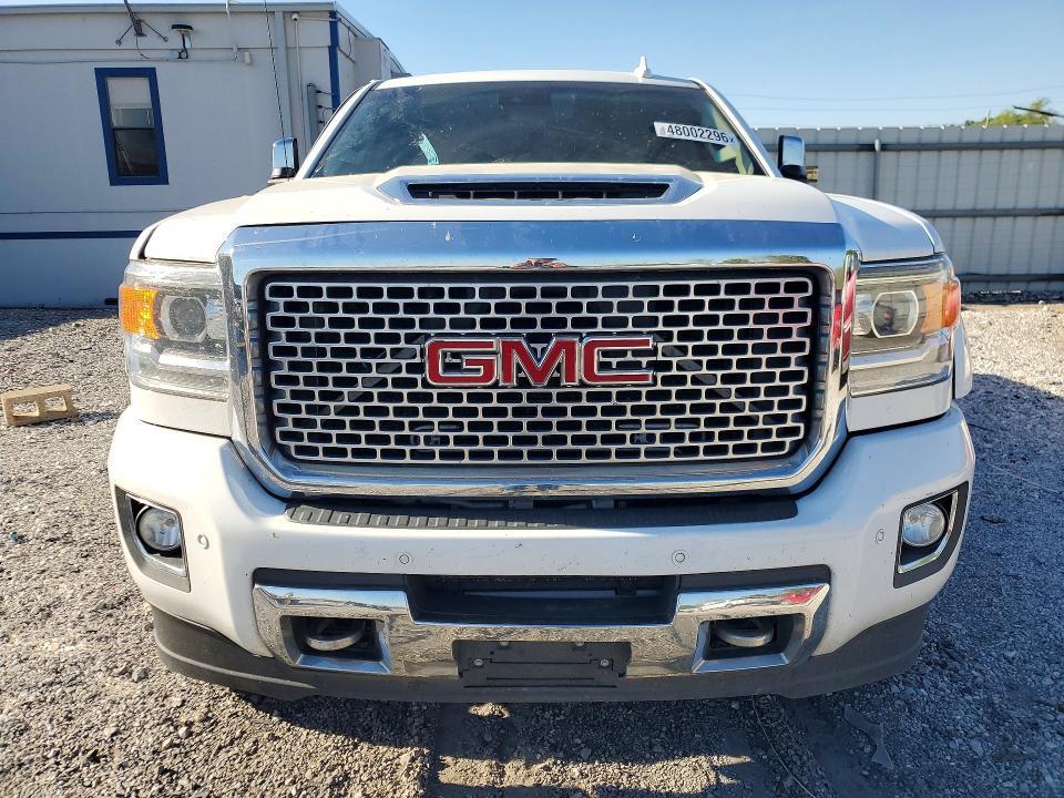2017 GMC Sierra K2500 Denali