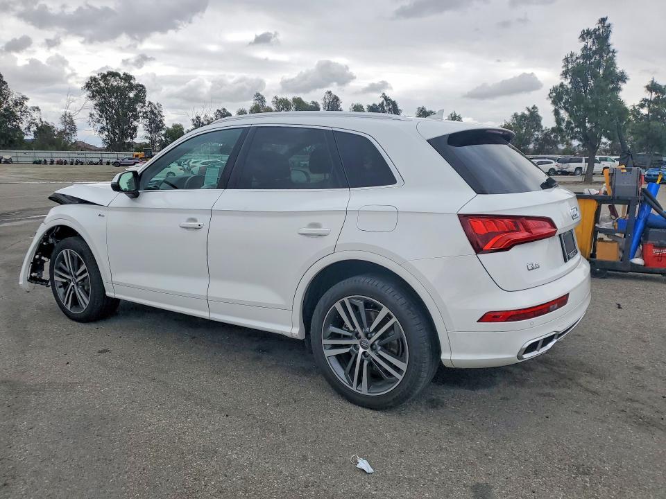 2020 Audi Q5 e Premium Plus