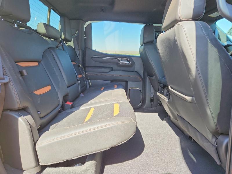2023 GMC Sierra K1500 AT4