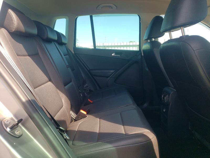 2011 Volkswagen Tiguan s