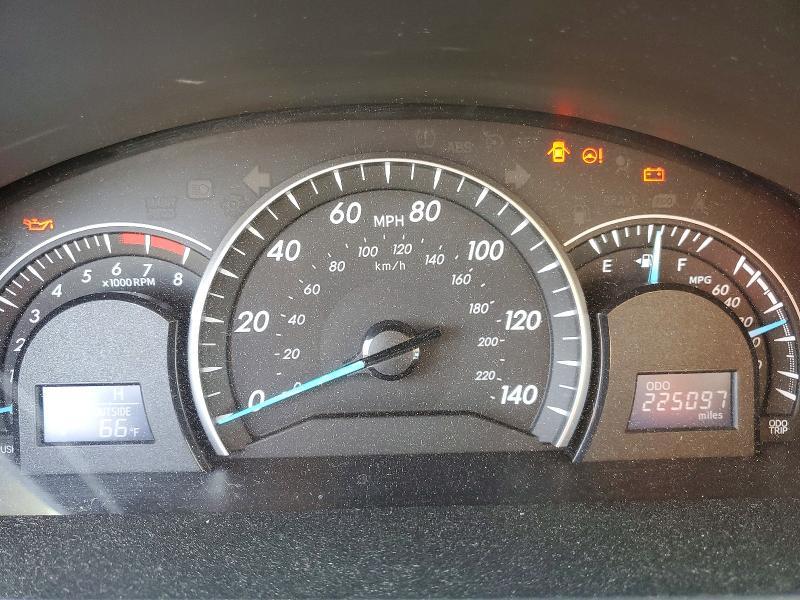 2013 Toyota Camry le