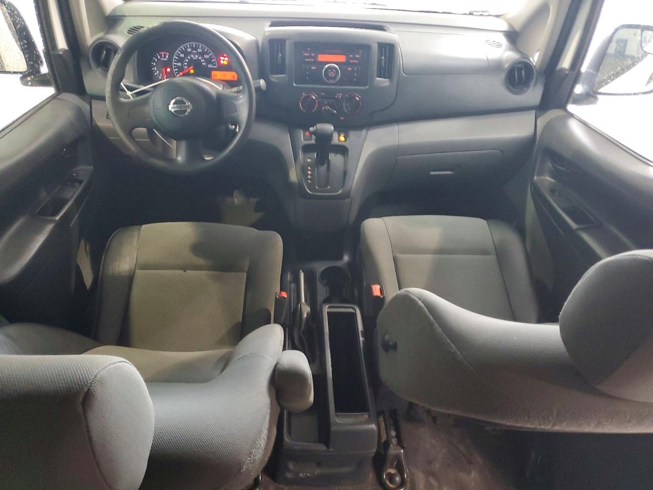 2015 Nissan NV200 S