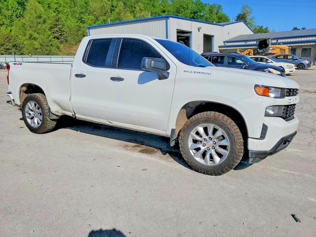 2022 Chevrolet Silverado LTD K1500 Custom