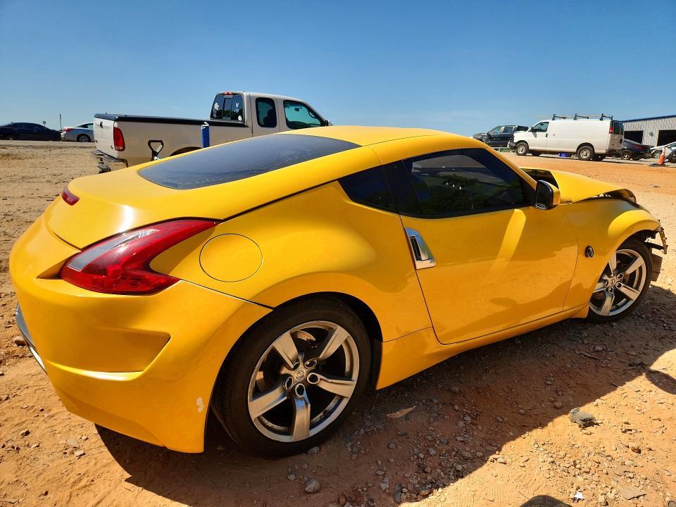 2009 Nissan 370z Base