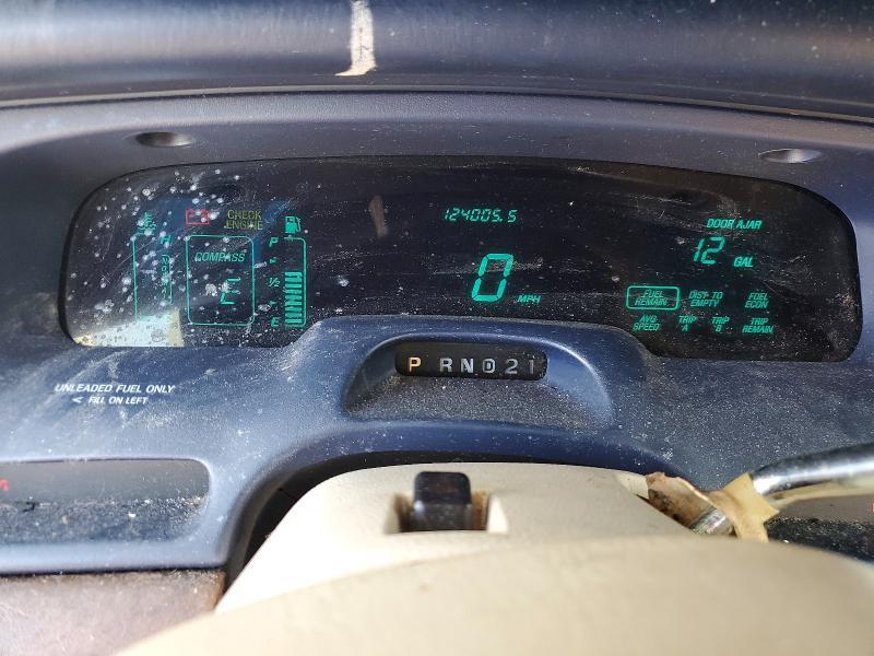 1996 Lincoln Town car Signature