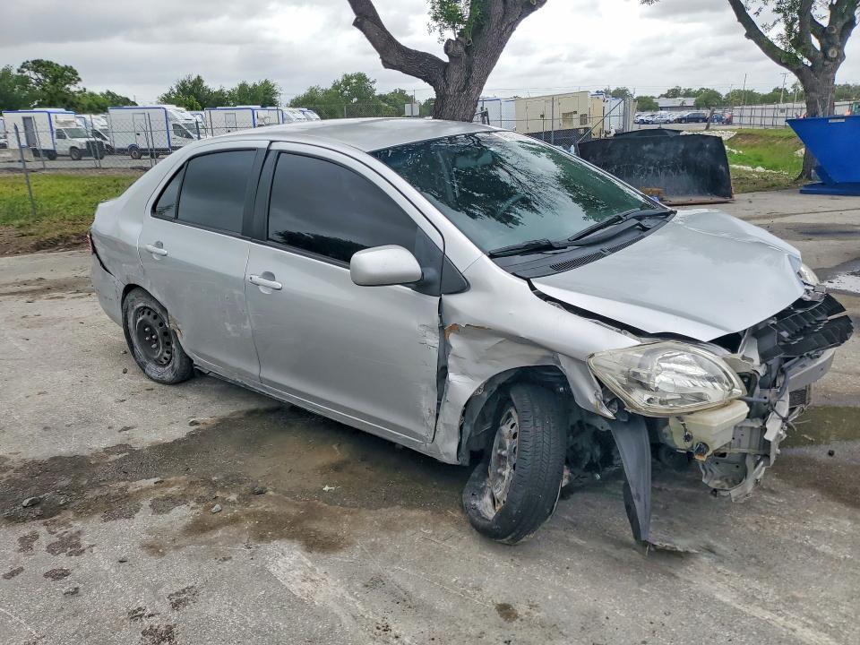 2010 Toyota Yaris Base