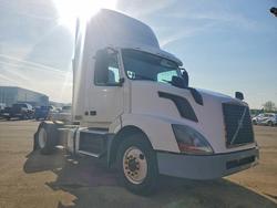 Volvo Vehiculos salvage en venta: 2017 Volvo VN VNL-Semi Truck