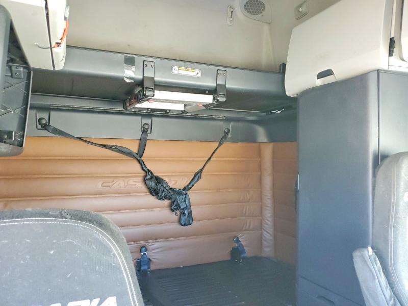 2018 Freightliner Cascadia 126 Semi Truck