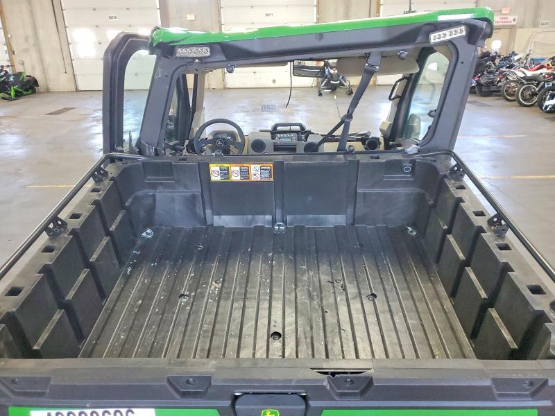 2025 John Deere 845r Utility Vehicle