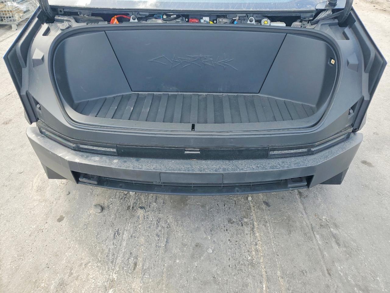 2024 Tesla Cybertruck