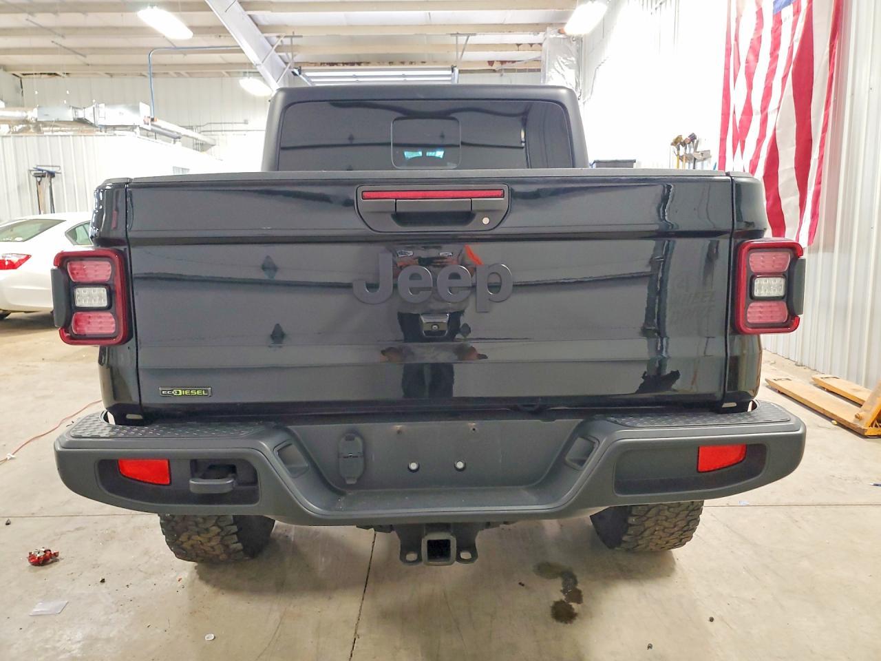 2022 Jeep Gladiator Sport
