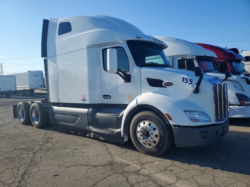 2019 Peterbilt 579 Semi Truck
