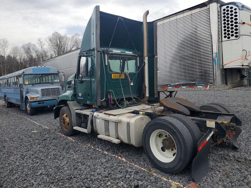 2017 Mack Cxu612 Semi Truck