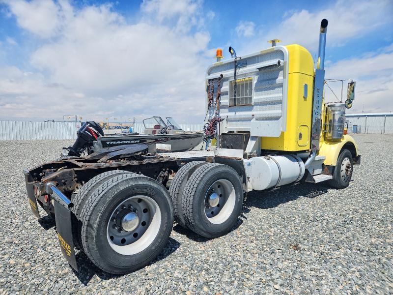 1999 Kenworth Constructi-Semi Truck
