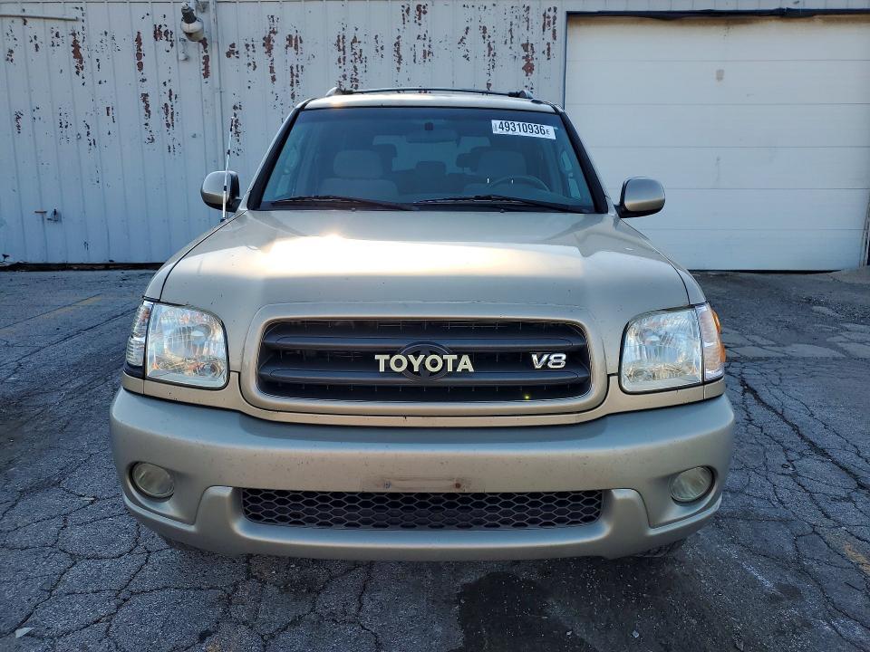 2004 Toyota Sequoia SR5