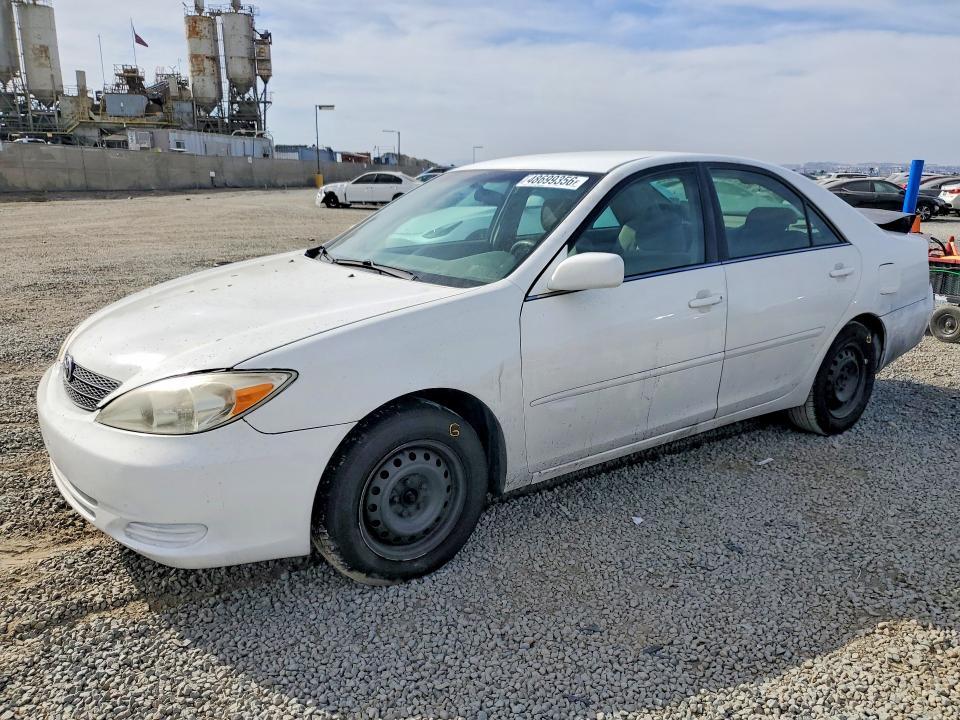 2004 Toyota Camry le